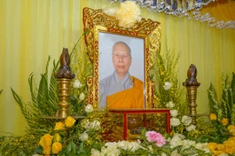 Di ảnh cố Ni trưởng Thích nữ Huệ Hiển