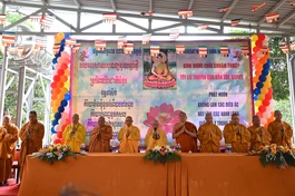 Niệm Phật cầu gia hộ