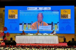 Trưởng lão Hoà thượng Thích Trí Quảng được mời thuyết trình chính trong phiên đầu tiên của diễn đàn dành cho chư Tăng tại Hội nghị Thượng đỉnh Phật giáo Toàn cầu năm 2023 tổ chức tại Ấn Độ - Ảnh: Ngộ Dũng