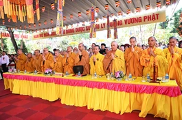 Niệm Phật cầu gia hộ