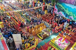 Toàn cảnh Đại lễ Phật đản Phật lịch 2567 tại chùa Bằng - Linh Tiên tự