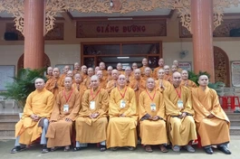 Ban Trị sự GHPGVN Q.Tân Bình thăm, cúng dường trường hạ tịnh xá Ngọc Phú