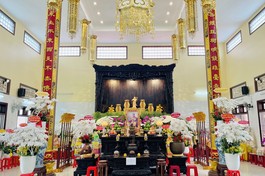 Giác linh đài cố Trưởng lão Hòa thượng Thích Tắc An tại chùa Thiền Tôn 2