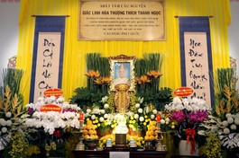 Giác linh đài cố Hòa thượng Thích Thanh Ngọc tại chùa Khuông Việt