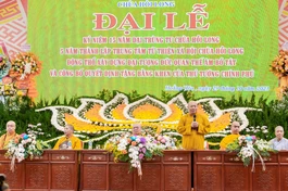 Chư tôn đức chứng minh buổi lễ