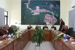 Quang cảnh phiên họp