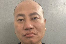 Nguyễn Minh Phúc - tự xưng "Đại đức Thích Tâm Phúc" bị bắt về tội lừa đảo và làm giả giấy tờ