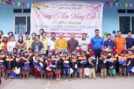 Chương trình thiện nguyện “Đông ấm vùng cao” lần thứ 8 năm 2023 tại bản Trung Thắng, xã Mường Lý, H.Mường Lát, tỉnh Thanh Hóa