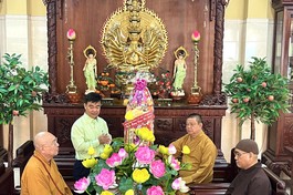 Ban Tôn giáo TP.HCM chúc Tết đến Tăng Ni, Phật tử Q.8 và H.Hóc Môn