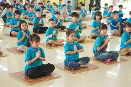 Nghệ An: Hơn 500 giáo viên, học sinh về chùa Chí Linh lễ Phật, sinh hoạt ngoại khóa