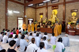 Đoàn tịnh xá Đại Giác tại thiền viện Trúc Lâm Viên Ngộ (H.Ninh Hải, Ninh Thuận)