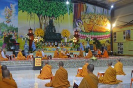 Thượng tọa Thích Giác Hoàng chia sẻ pháp thoại tại khóa tu 