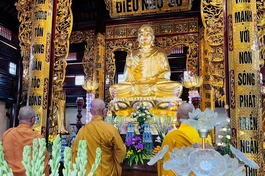 Chư Tăng tỉnh Sóc Trăng cử hành lễ Bố-tát tại thiền viện Trúc Lâm Sóc Trăng