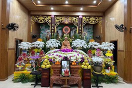 Giác linh đài Hòa thượng Thích Thiện Đạt