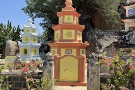 Bảo tháp Hòa thượng Thích Minh Tâm được an trí trong khuôn viên tổ đình Trùng Khánh