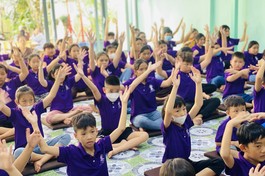 Các em tham dự khóa tu "Về với Phật" tại chùa Phước Long (H.Củ Chi, TP.HCM)