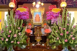 Giác linh đài Hòa thượng Thích Thiện Tài tại chùa Linh Bửu (Q.8, TP.HCM)