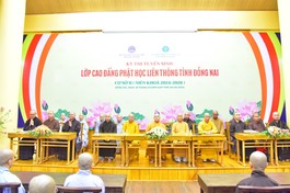 Chư tôn đức chứng minh Lễ khai mạc kỳ thi tuyển sinh Lớp Cao đẳng Phật học liên thông tỉnh Đồng Nai (2024-2026)
