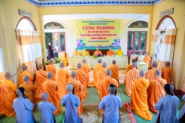 Hành giả Ni an cư tại trường hạ tịnh xá Ngọc Kỳ (TP.Tam Kỳ) cung đón chư tôn đức Ban Thường trực Ban Trị sự GHPGVN tỉnh Quảng Nam quang lâm