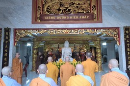 Phái đoàn thăm trường hạ chùa Hưng Phước - điểm sinh hoạt Tăng sự tập trung của Phật giáo Q.3 trong mùa An cư kiết hạ năm nay