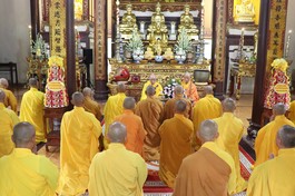 Quang cảnh Lễ tạ pháp của chư hành giả an cư tại tổ đình Sắc tứ Tịnh Quang (H.Triệu Phong, Quảng Trị)