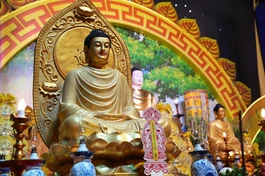 Pháp hội Dược Sư truyền thống lần thứ XIX tại chùa Bằng diễn ra trong 7 ngày, từ 4-10 đến ngày 10-10 (mùng 2 đến mùng 8-9-Giáp Thìn)