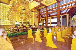 Đây là lần đầu tiên Ban Tăng sự T.Ư tổ chức khóa bồi dưỡng tập trung vào phần Tác trì và hành trì Giới đàn - Ảnh minh họa: Văn Phúc