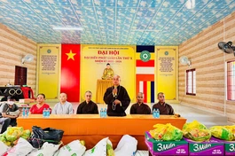 Hòa thượng Thích Bửu Hòa phát biểu tại buổi trao quà