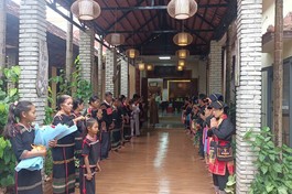 Một thời khóa tu học của đồng bào dân tộc tại chùa Hoa Nghiêm