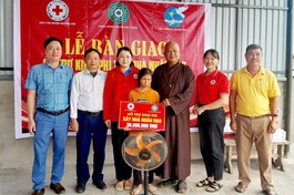 Chùa Đông Yên, Thanh Hà bàn giao nhà ở đến các hộ nghèo