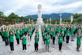 Các em tham dự Hội trại "Vườn ươm thiện nhân" tại Đại tùng lâm Hoa Sen (Quốc lộ 20, thị trấn Đạ M’ri, H.Đạ Huoai, tỉnh Lâm Đồng)