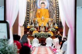 Dũng Hưng và Kiều Tiên hạnh phúc khi thực hiện Lễ hằng thuận dưới bóng Phật-đà