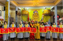 Lễ mừng thọ các Phật tử đang sinh hoạt tại đạo tràng chùa Tích Sơn