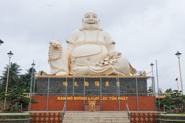 Tượng Phật Di Lặc tại chùa Vĩnh Tràng, Tiền Giang - Ảnh: Trần Quỳnh/VnExpress