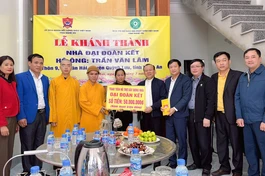 Nghệ An: Bàn giao nhà Đại đoàn kết đến hộ gia đình có hoàn cảnh khó khăn