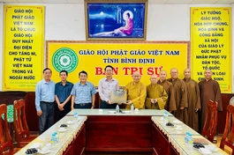 Lãnh đạo Sở Dân tộc và Tôn giáo tỉnh Bình Định thăm Ban Trị sự GHPGVN tỉnh, sáng 14-3