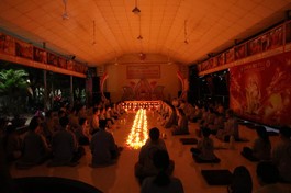 Phật tử về chùa Ân Thọ (TP.Tân An, Long An) tham dự Đêm thiền trà, tọa đàm Phật pháp