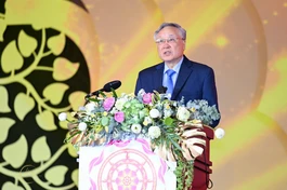 Ủy viên Bộ Chính trị, Phó Thủ tướng Thường trực Nguyễn Hòa Bình phát biểu tại phiên bế mạc Đại lễ Vesak Liên Hiệp Quốc 2025 - Ảnh: Đăng Huy