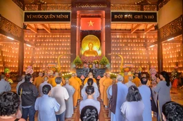 Tưởng niệm anh hùng, liệt sĩ đã hy sinh cho Tổ quốc thiêng liêng