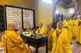 Chư Tăng tác pháp thọ an cư