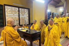 Chư Tăng tác pháp thọ an cư