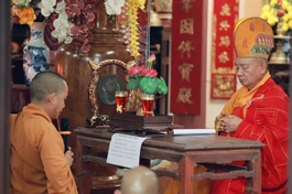 Chư Tăng tác pháp thọ an cư tại chùa Long Hoa (H.Phù Cát, Bình Định)