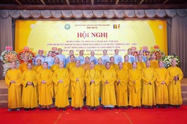 Lưu niệm tại hội nghị