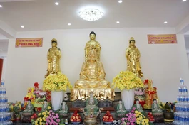 Tôn tượng Tam thế Phật được an vị tại Tổ đường chùa Long Bửu 