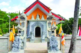 Một kiến trúc điển hình của chùa Phật giáo Lombok