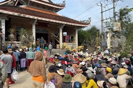 Gia Lai: Gia đình Phật tử Kỳ Hoàn cứu trợ vùng lũ tại tỉnh Đắk Lắk