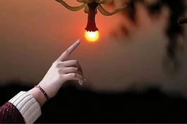 Thắp lên ánh sáng cho chính mình