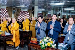 Niệm Phật cầu gia hộ