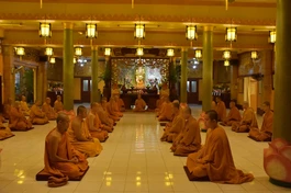 Thời khóa tọa thiền vào lúc 4g15