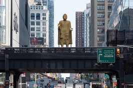 Tượng Phật của nghệ sĩ gốc Việt Tuan Andrew Nguyen trên công viên High Line, New York - Ảnh: High Line